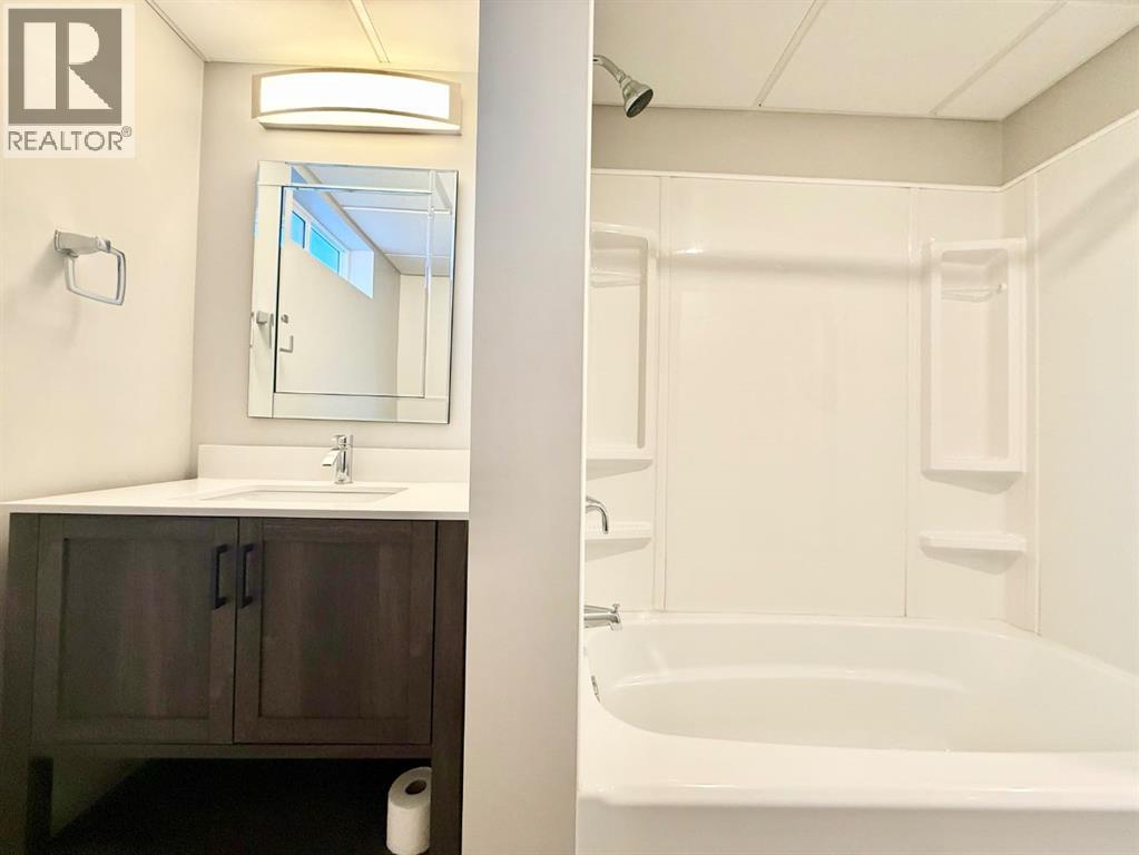 131 Collinge Road, Hinton, Alberta  T7V 1M1 - Photo 26 - A2277047