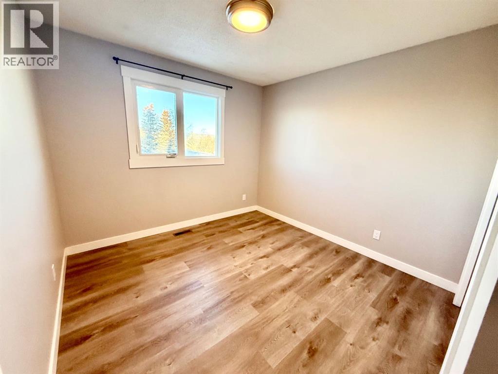 131 Collinge Road, Hinton, Alberta  T7V 1M1 - Photo 17 - A2277047