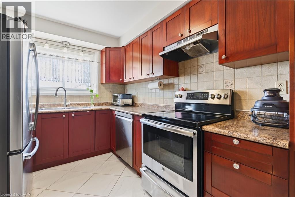 214 Vance Drive, Oakville, Ontario  L6L 3L1 - Photo 17 - 40795937