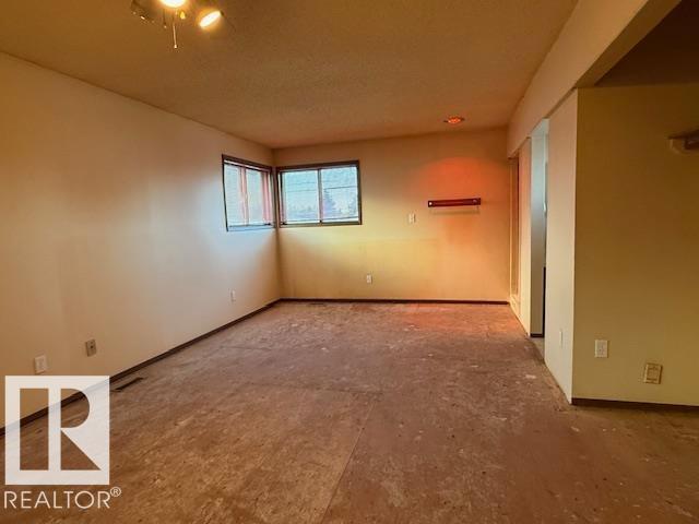 7712 Argyll Rd Nw, Edmonton, Alberta  T6C 4A8 - Photo 27 - E4469324