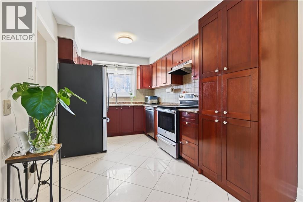 214 Vance Drive, Oakville, Ontario  L6L 3L1 - Photo 16 - 40795937