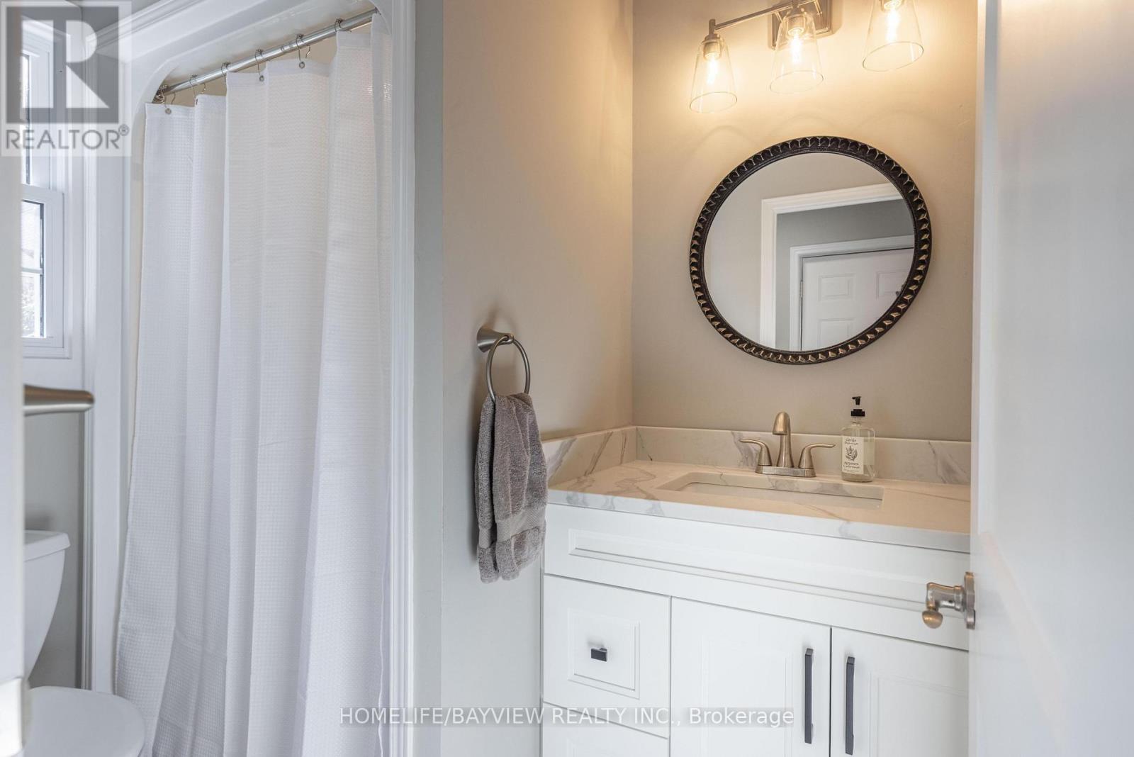 19 Main Street, St. Catharines, Ontario  L2N 4T5 - Photo 20 - X12462140