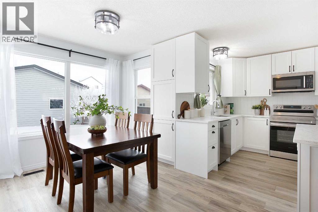 2348 Reunion Rise Nw, Airdrie, Alberta  T4B 0M5 - Photo 10 - A2276400