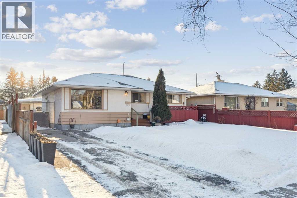 2048 33 Street Se, Calgary, Alberta  T2B 0T9 - Photo 2 - A2276572