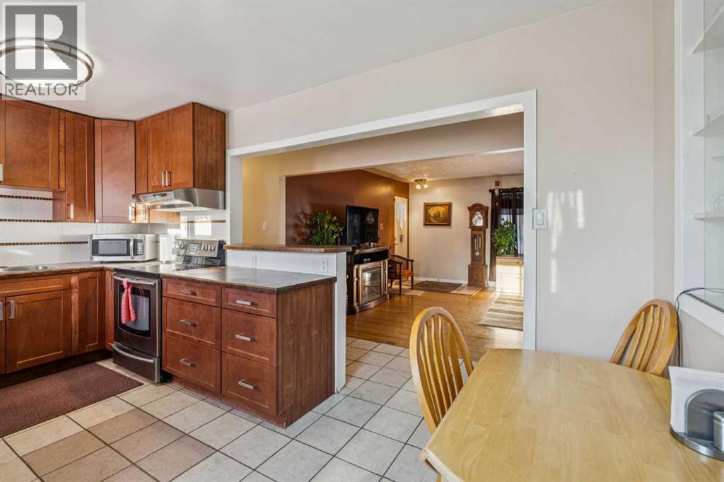 2048 33 Street Se, Calgary, Alberta  T2B 0T9 - Photo 7 - A2276572