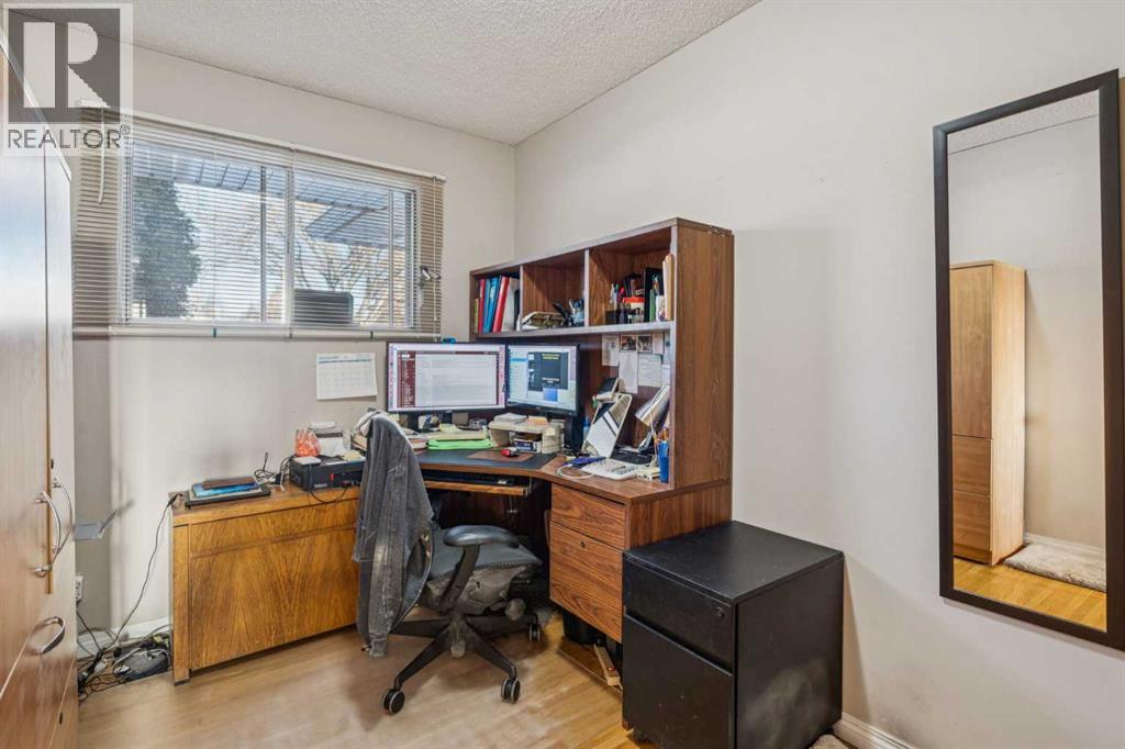 2048 33 Street Se, Calgary, Alberta  T2B 0T9 - Photo 12 - A2276572