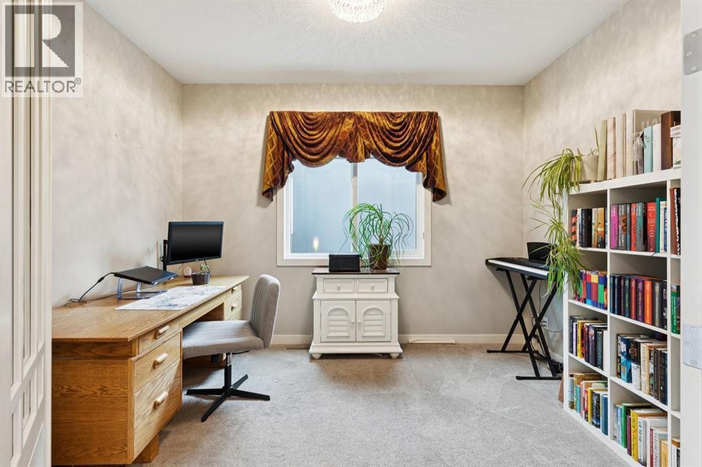 107 Panatella Grove Nw, Calgary, Alberta  T3K 0W8 - Photo 13 - A2277863