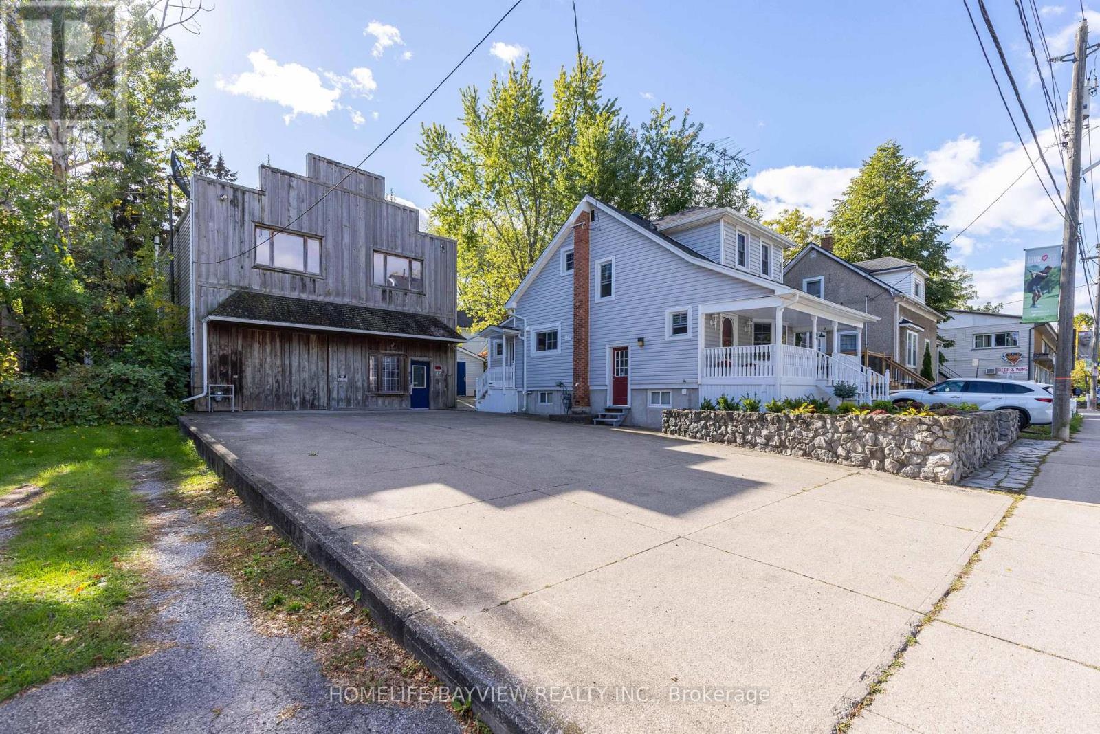 19 Main Street, St. Catharines, Ontario  L2N 4T5 - Photo 5 - X12577638