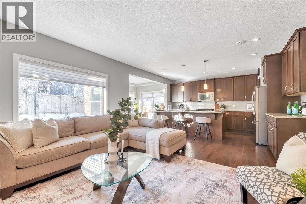 175 Everbrook Drive Sw, Calgary, Alberta  T2Y 0E8 - Photo 2 - A2278352