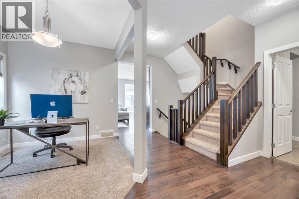 175 Everbrook Drive Sw, Calgary, Alberta  T2Y 0E8 - Photo 3 - A2278352