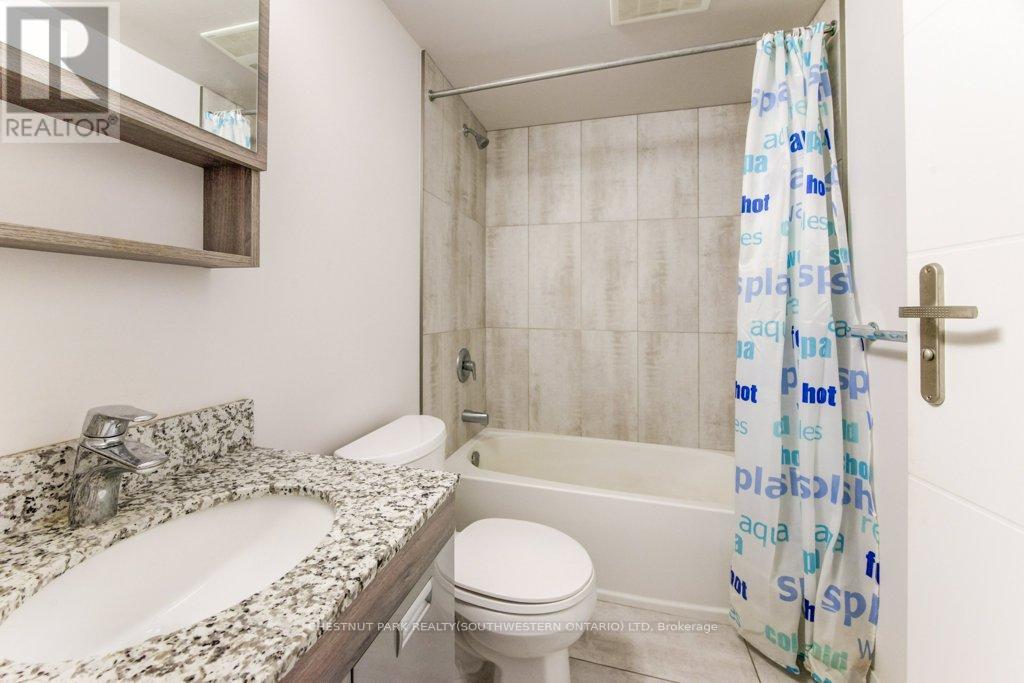 217 - 257 Hemlock Street, Waterloo, Ontario  N2L 0K2 - Photo 24 - X12687042