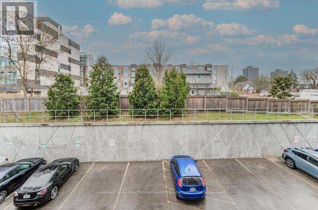 217 - 257 Hemlock Street, Waterloo, Ontario  N2L 0K2 - Photo 28 - X12687042