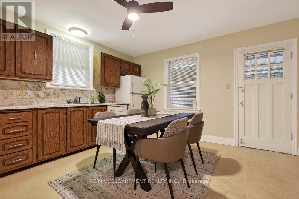 48 Crosthwaite Avenue S, Hamilton (Bartonville), Ontario  L8K 2V1 - Photo 7 - X12687106