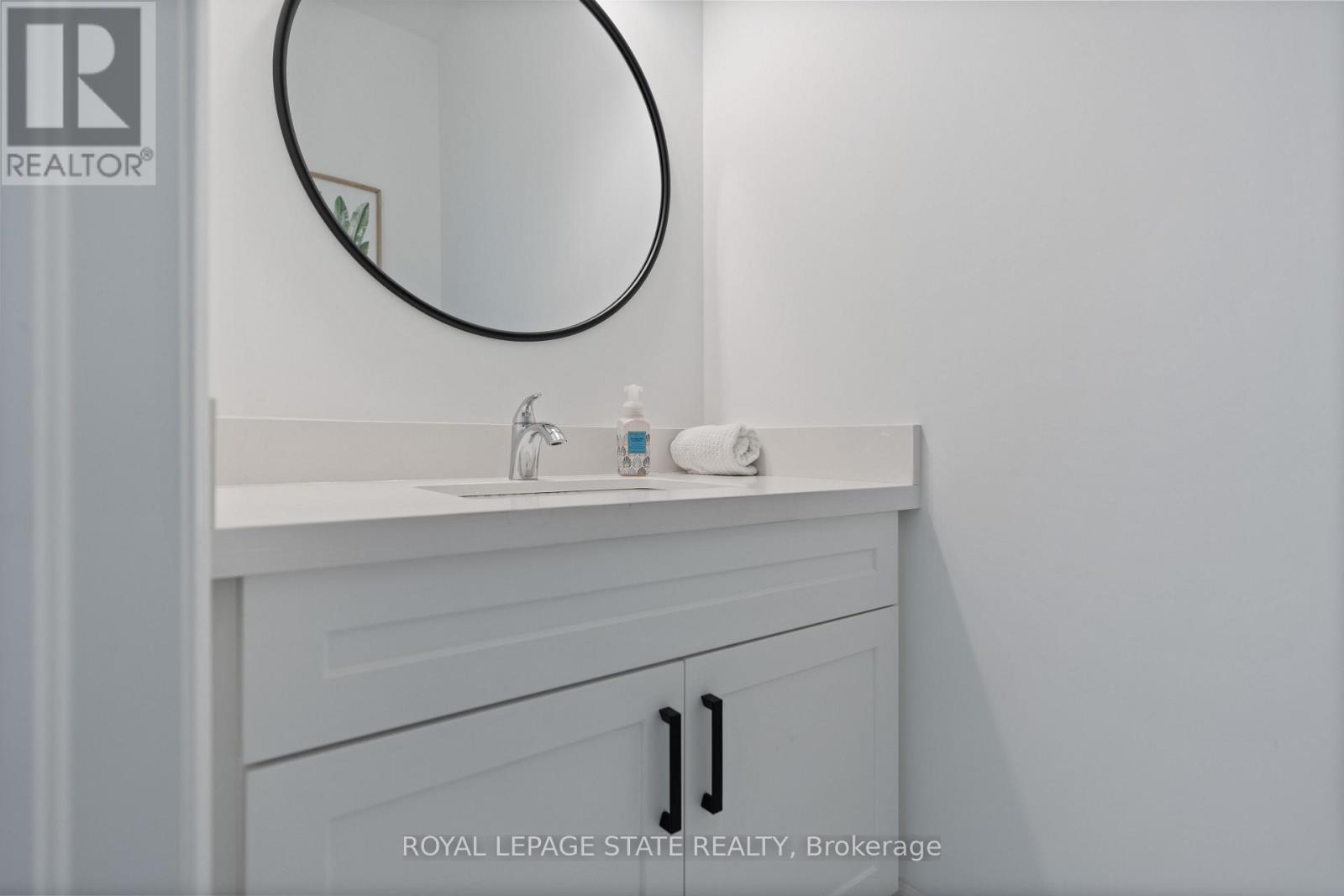 66 Cesar Place, Hamilton (Ancaster), Ontario  L9G 0G3 - Photo 21 - X12687112