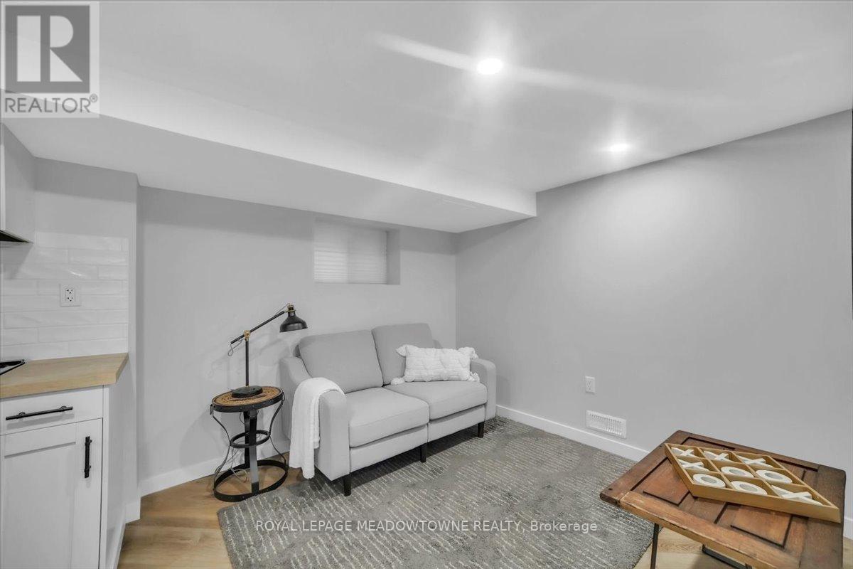 80 Mcanulty Boulevard, Hamilton (Crown Point), Ontario  L8H 3H1 - Photo 24 - X12687140