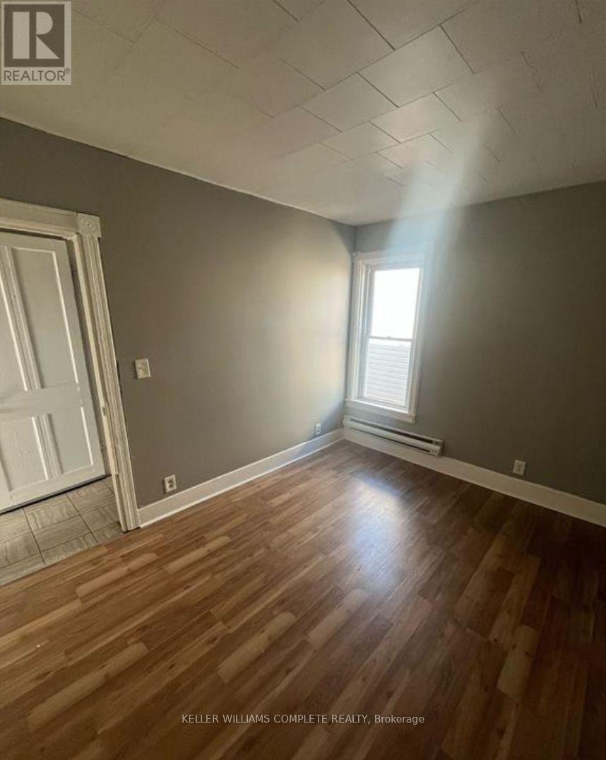 2 - 255 Jarvis Street, Fort Erie, Ontario  L2A 2S7 - Photo 4 - X12687210