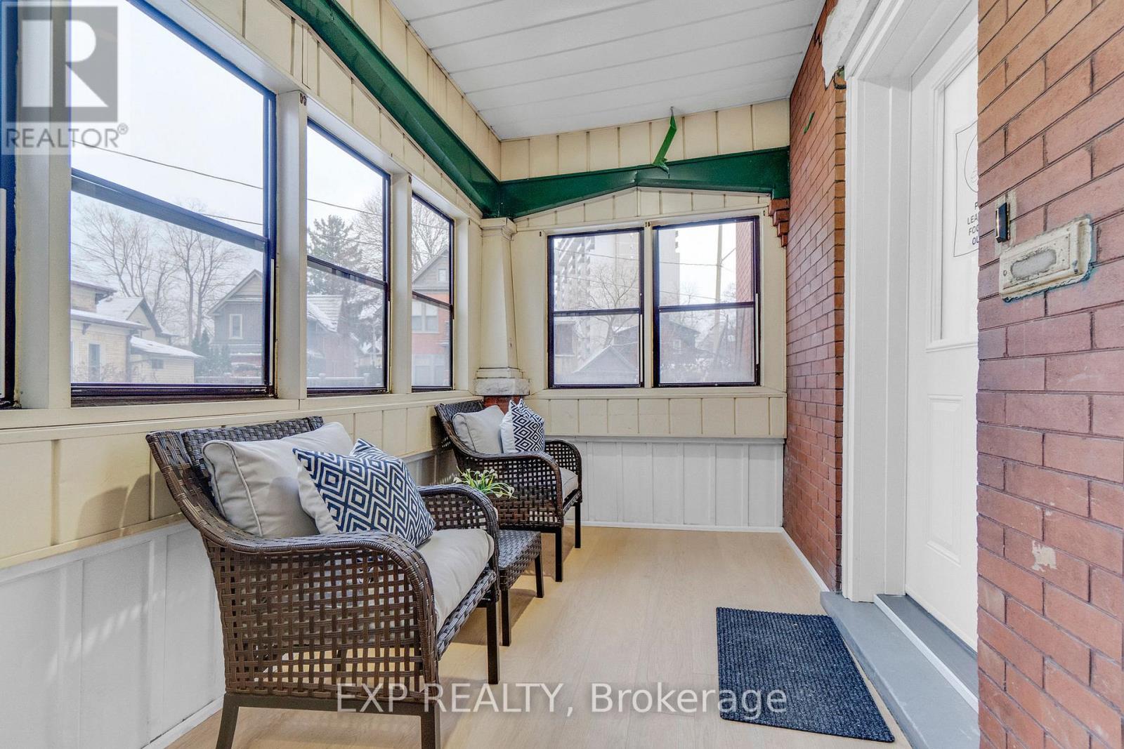 64 Lancaster Street E, Kitchener, Ontario  N2H 1M6 - Photo 4 - X12687252