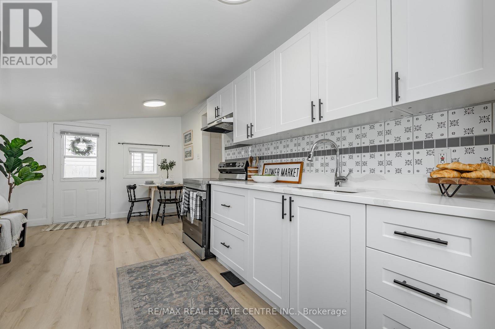 17 Dover Street, Woodstock (Woodstock - South), Ontario  N4S 3L7 - Photo 14 - X12687270