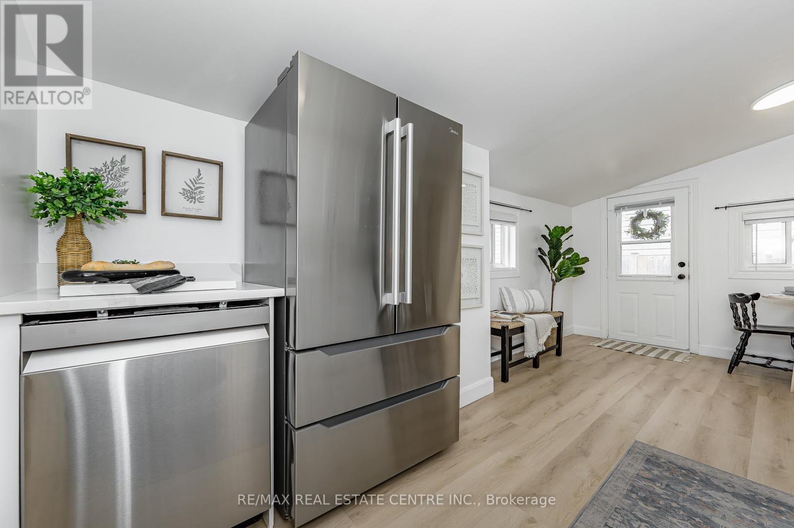 17 Dover Street, Woodstock (Woodstock - South), Ontario  N4S 3L7 - Photo 16 - X12687270