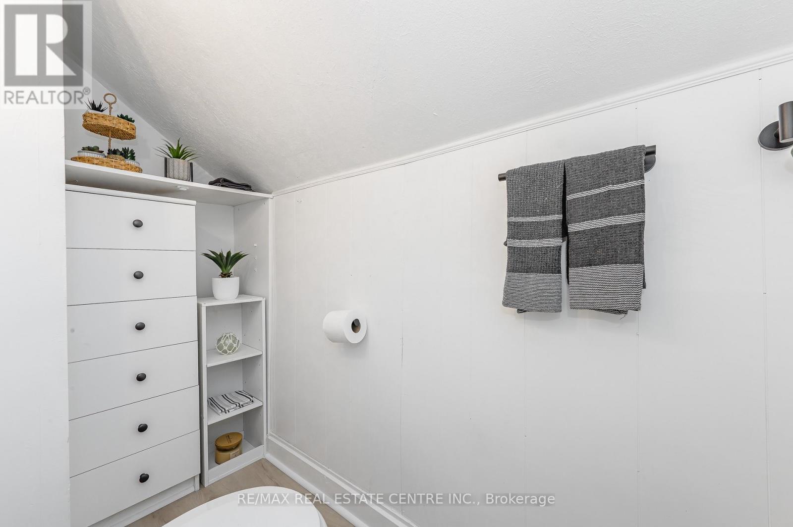 17 Dover Street, Woodstock (Woodstock - South), Ontario  N4S 3L7 - Photo 25 - X12687270