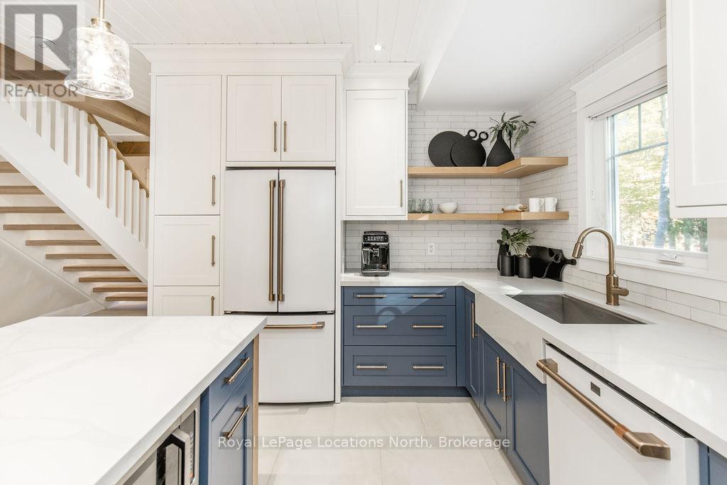 545 Oxbow Park Drive, Wasaga Beach, Ontario  L9Z 2T9 - Photo 11 - S12639154