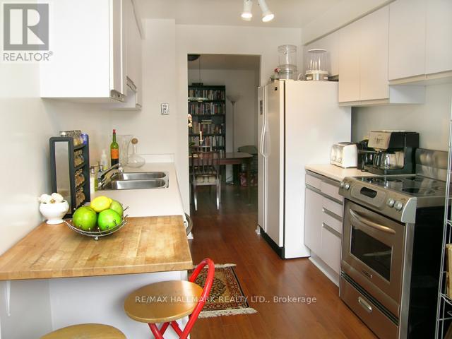 801 - 30 Church Street, Toronto (Church-Yonge Corridor), Ontario  M5E 1S7 - Photo 4 - C12686788