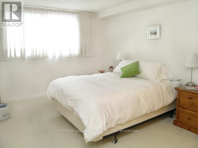 801 - 30 Church Street, Toronto (Church-Yonge Corridor), Ontario  M5E 1S7 - Photo 7 - C12686788