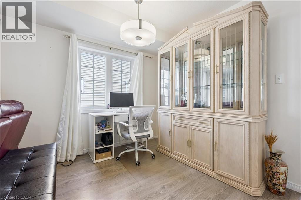 388 Old Huron Road Unit# 12b, Kitchener, Ontario  N2R 0J5 - Photo 4 - 40797685