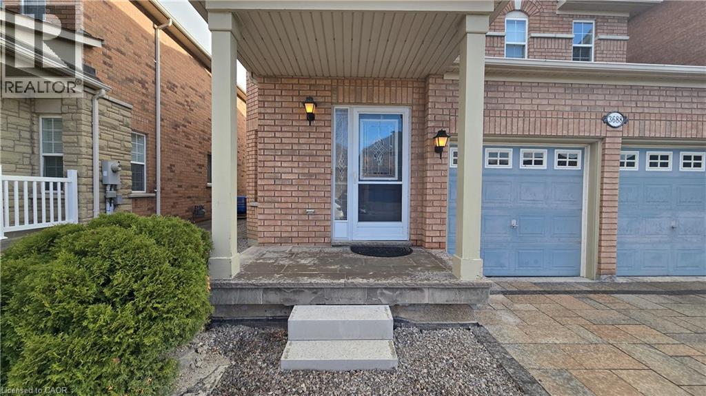 3688 Emery Drive, Mississauga, Ontario  L5M 7G8 - Photo 5 - 40797635