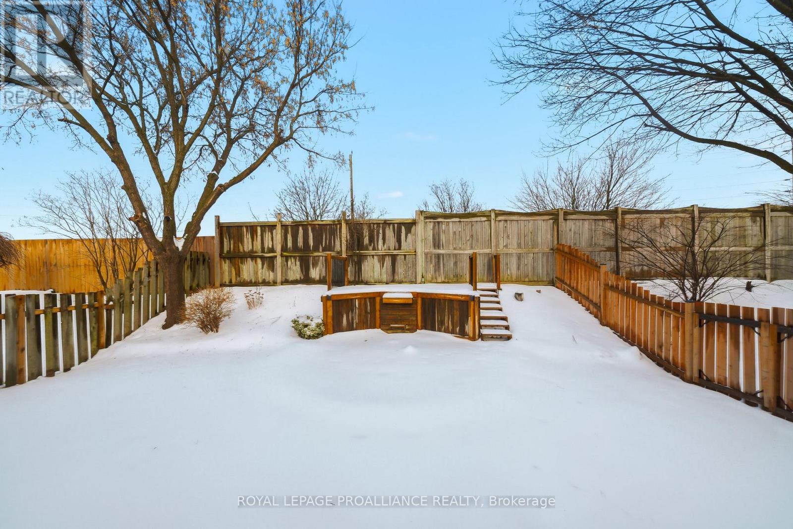 25 Faraday Gardens, Belleville, Ontario  K8P 5J5 - Photo 31 - X12687414