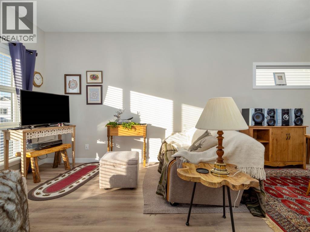 842 Greywolf Run N, Lethbridge, Alberta  T1H 7G6 - Photo 5 - A2277332