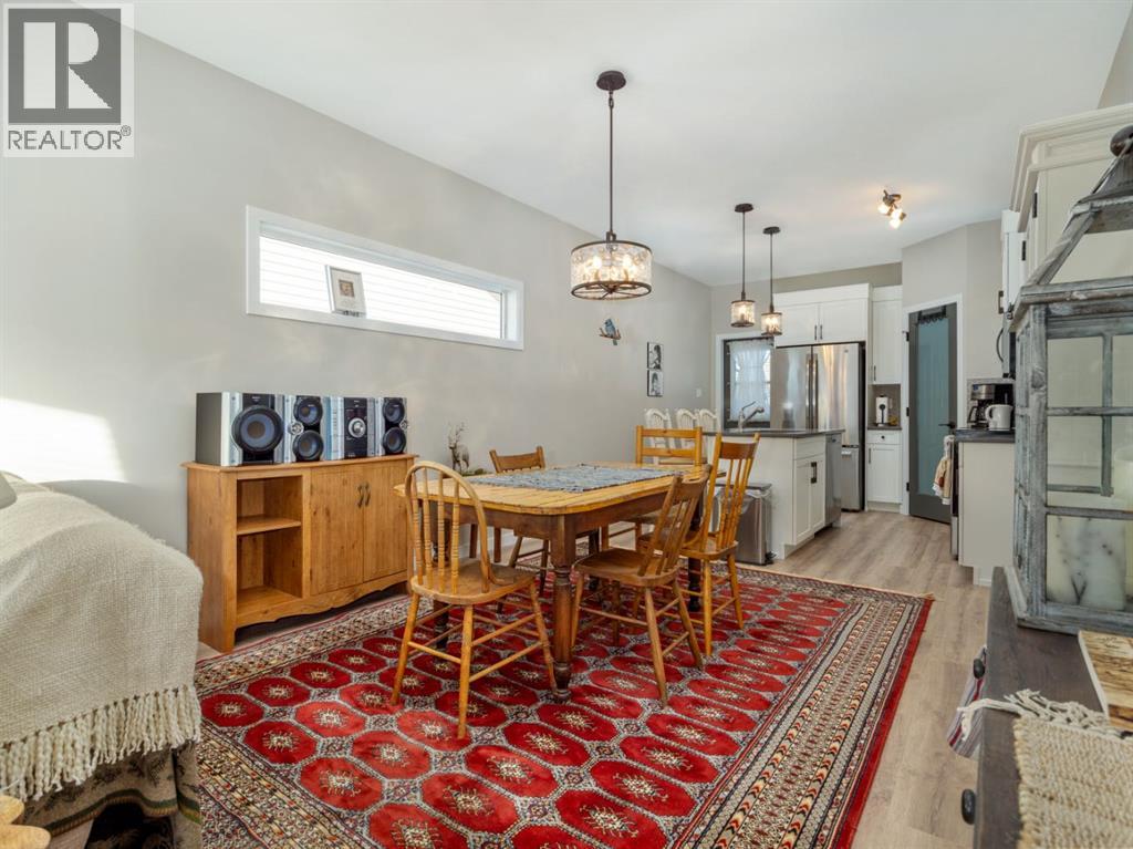 842 Greywolf Run N, Lethbridge, Alberta  T1H 7G6 - Photo 9 - A2277332