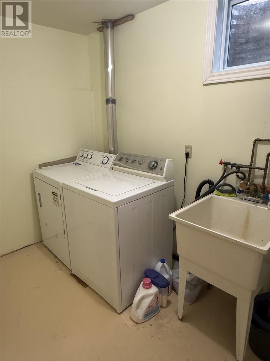 9 Frame Cres, Elliot Lake, Ontario  P5A 2S4 - Photo 32 - SM260082