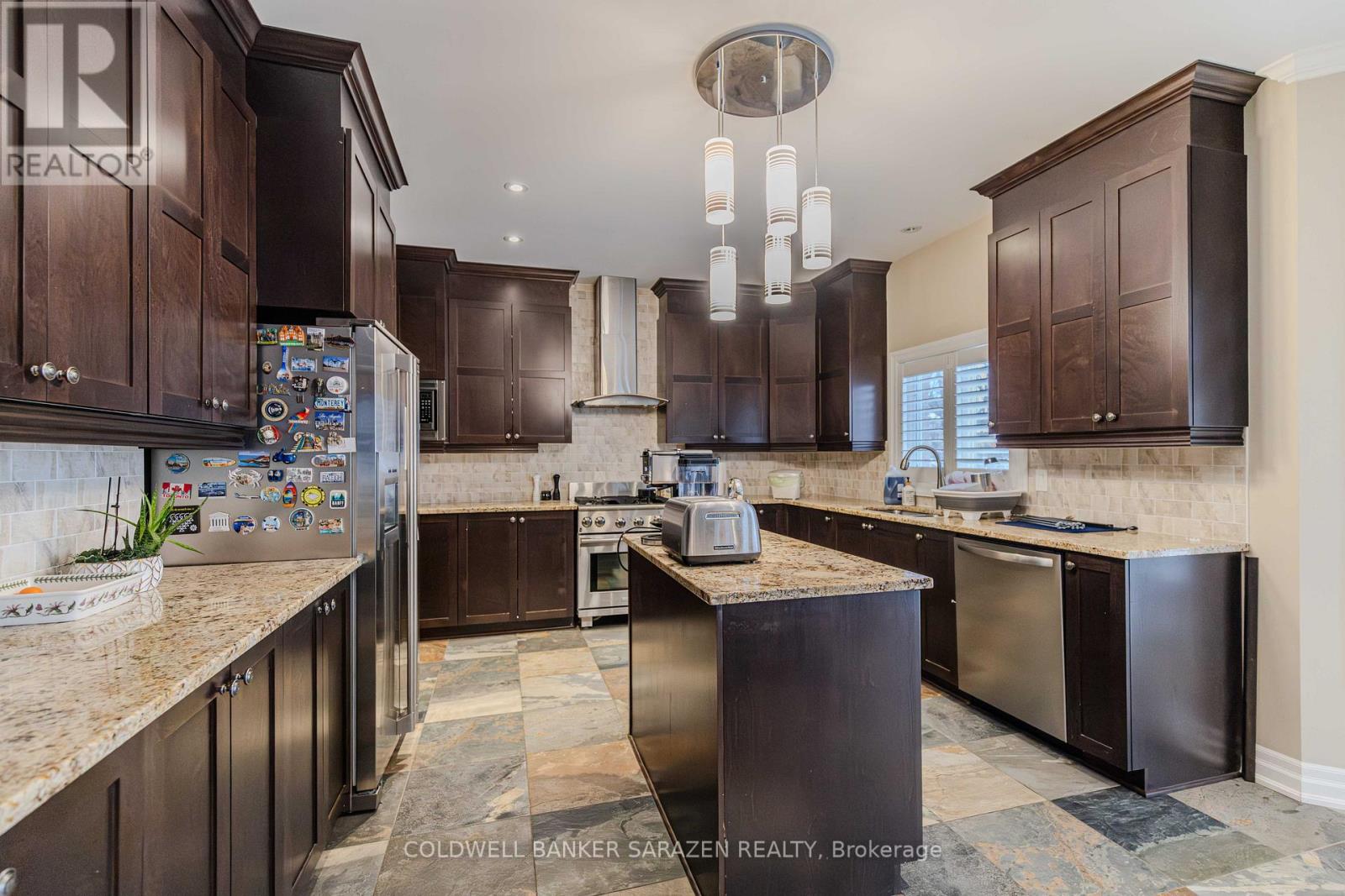 246 Madhu Crescent, Ottawa, Ontario  K2C 4J3 - Photo 18 - X12687374