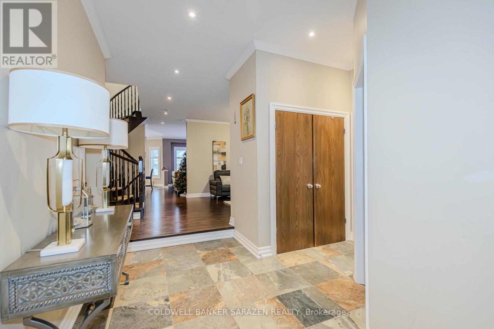 246 Madhu Crescent, Ottawa, Ontario  K2C 4J3 - Photo 8 - X12687374