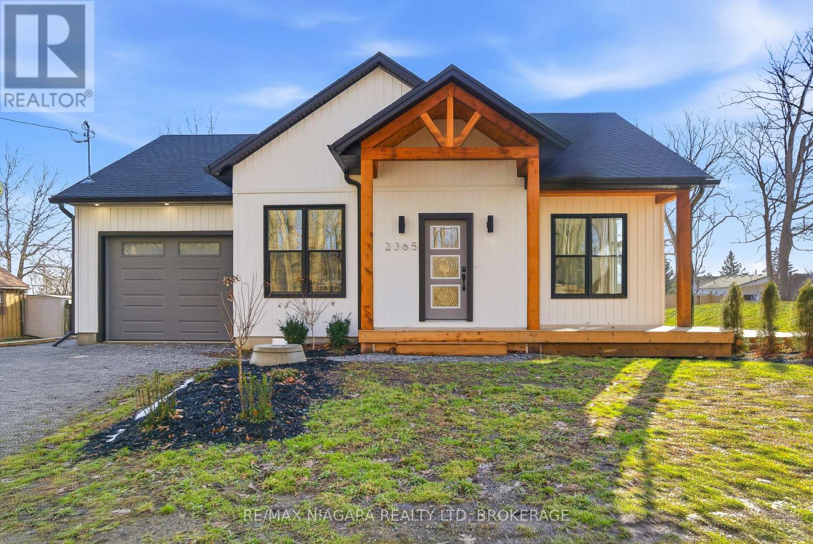 2365 Cross Street, Fort Erie, Ontario  L0S 1N0 - Photo 3 - X12687422