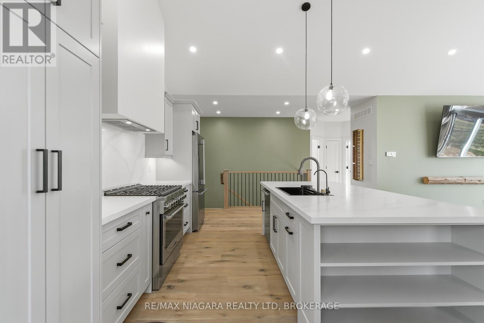 2365 Cross Street, Fort Erie, Ontario  L0S 1N0 - Photo 8 - X12687422