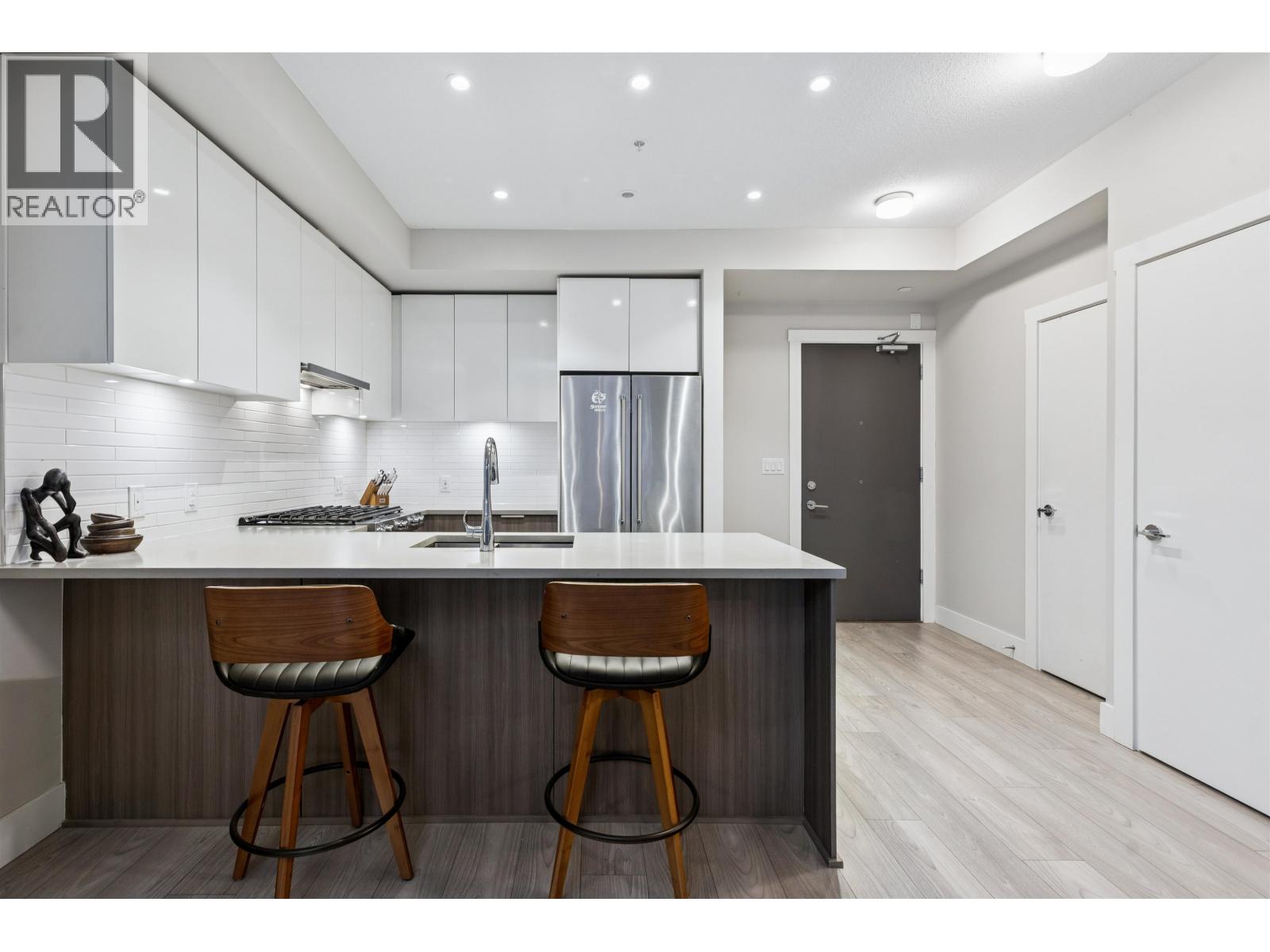 202 3588 Sawmill Crescent, Vancouver, British Columbia  V5S 0H5 - Photo 3 - R3078149