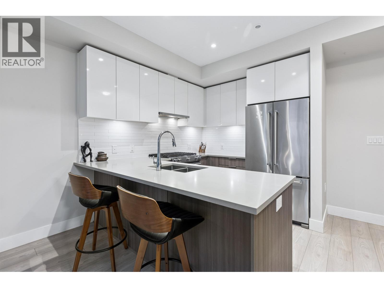 202 3588 Sawmill Crescent, Vancouver, British Columbia  V5S 0H5 - Photo 4 - R3078149