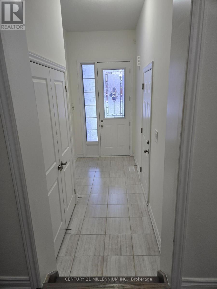 25 Harwood Street, Tillsonburg, Ontario  N4G 0J7 - Photo 4 - X12675282