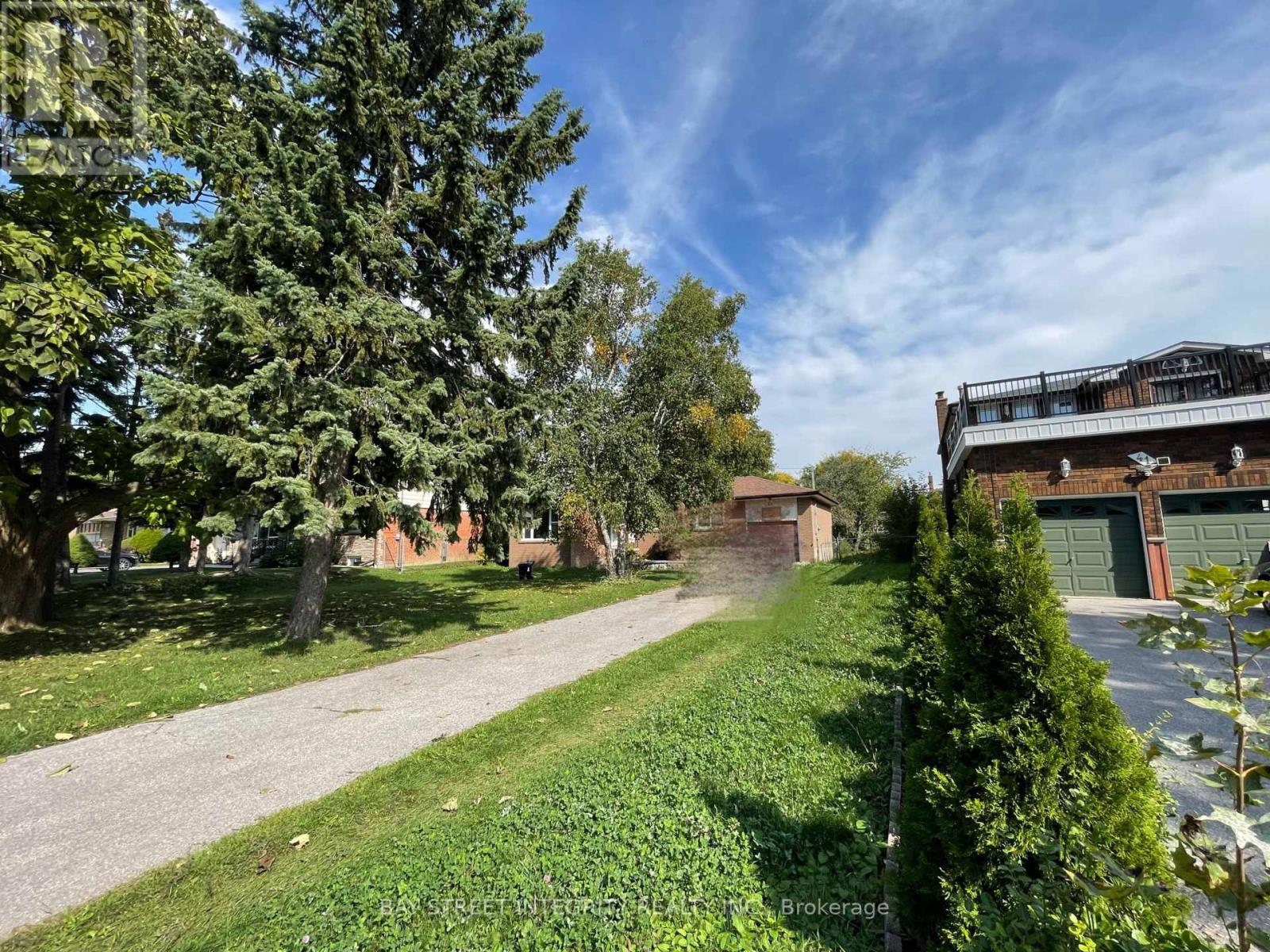 43 Fairglen Avenue, Toronto, Ontario  M1T 1G8 - Photo 13 - E12430575