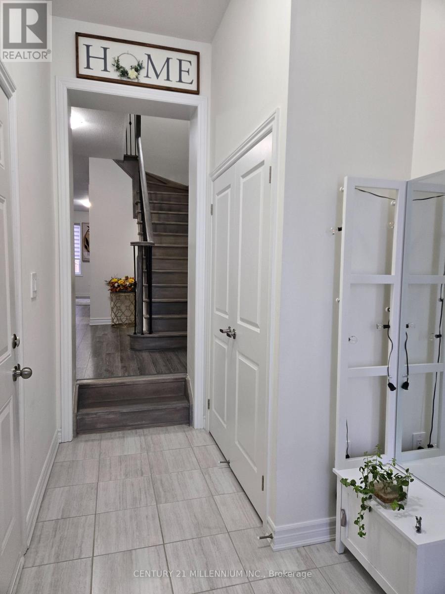 25 Harwood Street, Tillsonburg, Ontario  N4G 0J7 - Photo 5 - X12675282