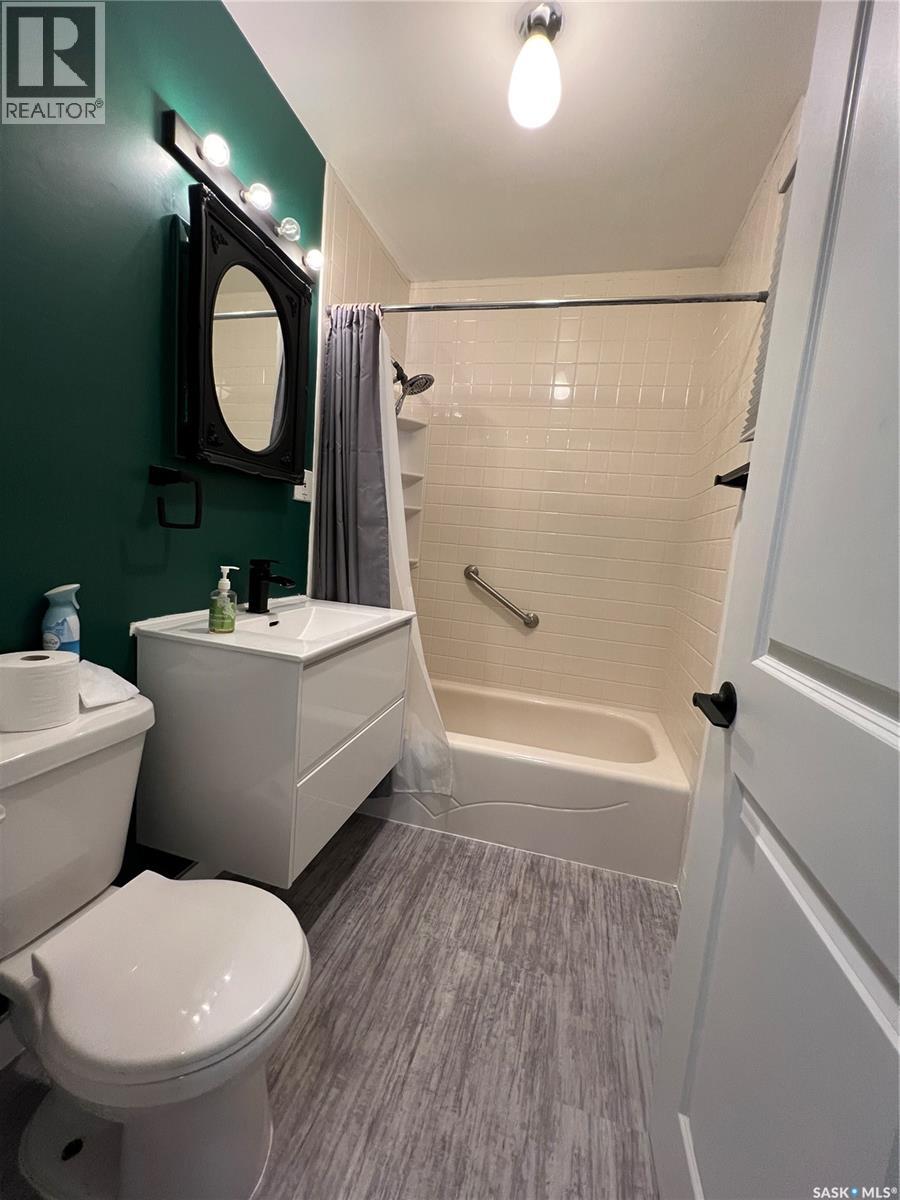 1118 Broadview Road, Esterhazy, Saskatchewan  S0A 0X0 - Photo 16 - SK020494