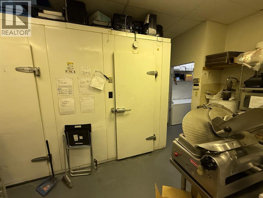 123 Donair Avenue, Calgary, Alberta  T2E 6M6 - Photo 4 - A2277063