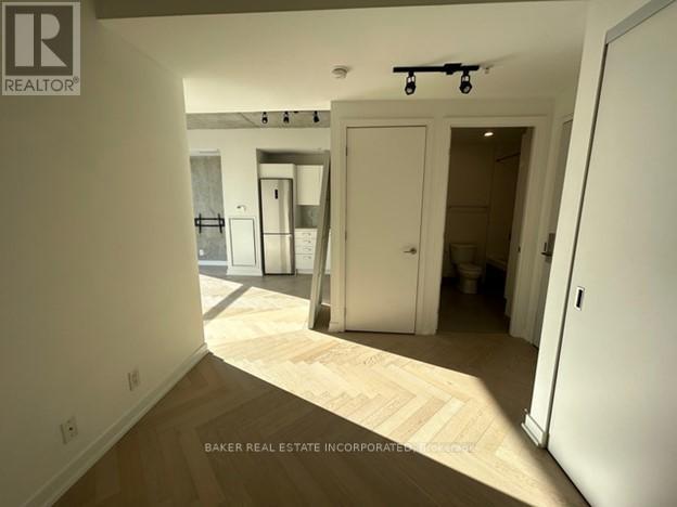 925 - 39 Brant Street, Toronto, Ontario  M5V 0M8 - Photo 15 - C12687398