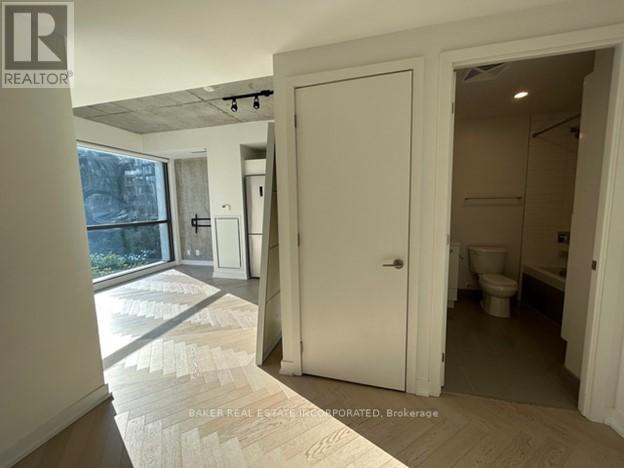 925 - 39 Brant Street, Toronto, Ontario  M5V 0M8 - Photo 16 - C12687398