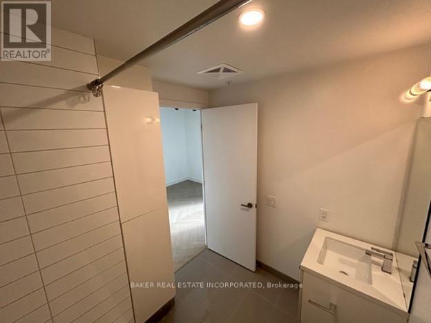 925 - 39 Brant Street, Toronto, Ontario  M5V 0M8 - Photo 23 - C12687398