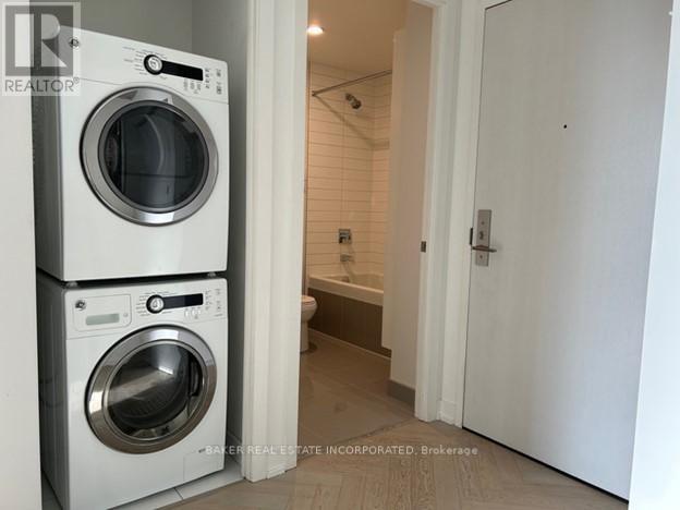 925 - 39 Brant Street, Toronto, Ontario  M5V 0M8 - Photo 24 - C12687398