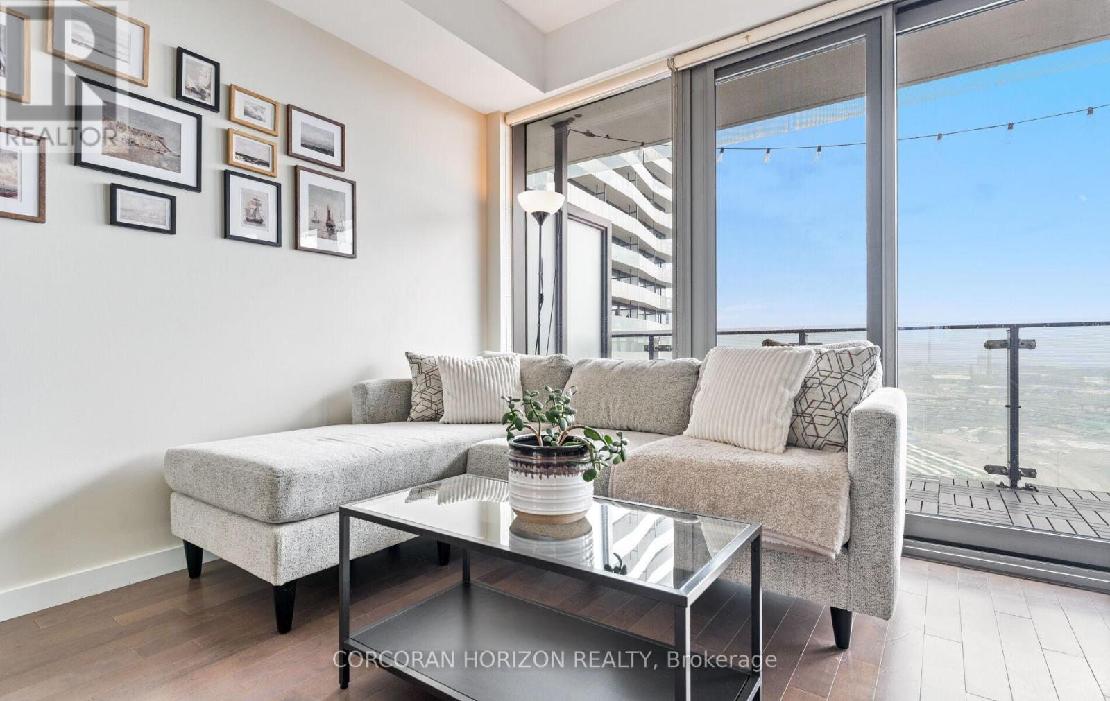 2105 - 70 Distillery Lane, Toronto, Ontario  M5A 0E3 - Photo 9 - C12687446