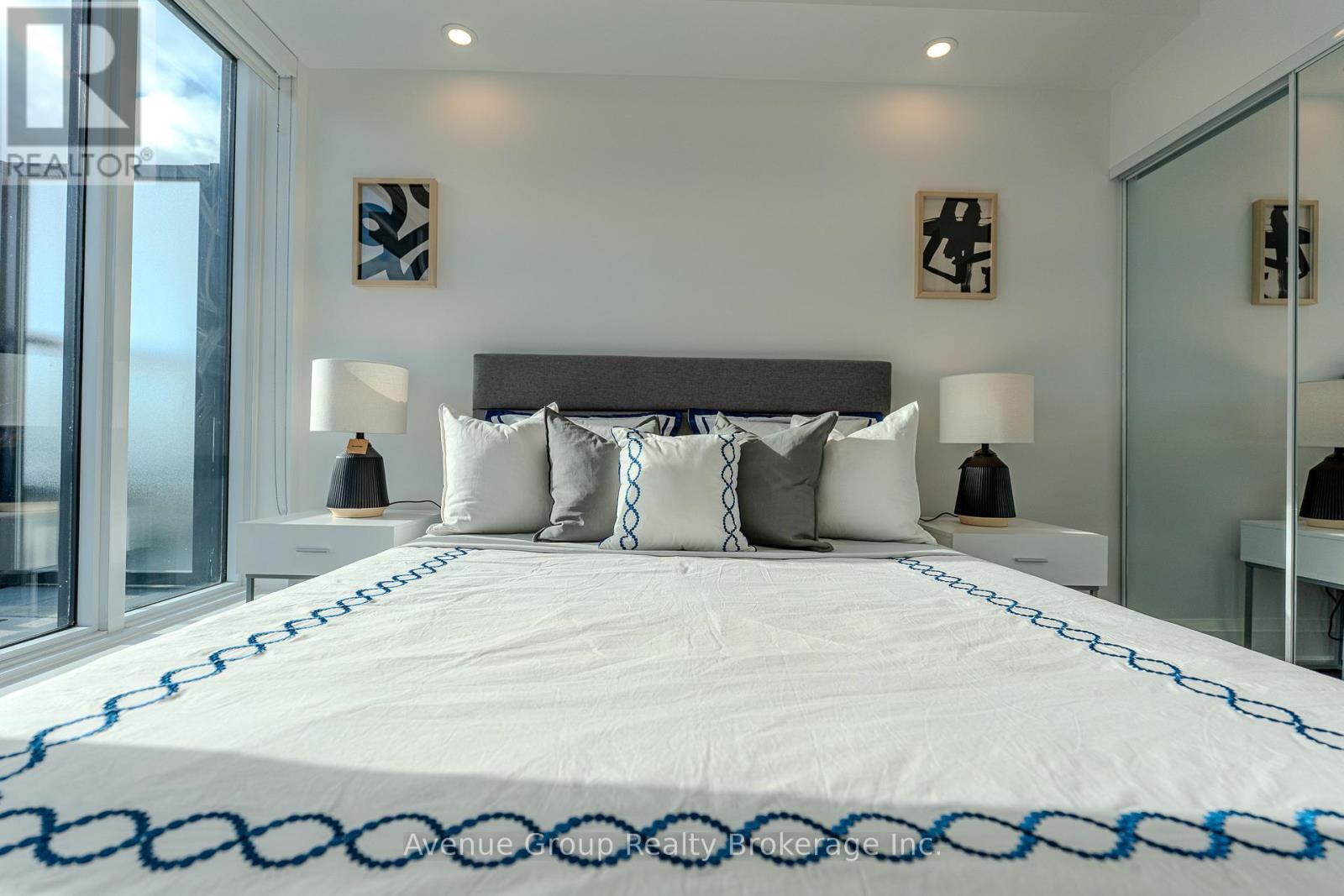 810 - 700 Sheppard Avenue W, Toronto, Ontario  M3H 0G5 - Photo 10 - C12687460